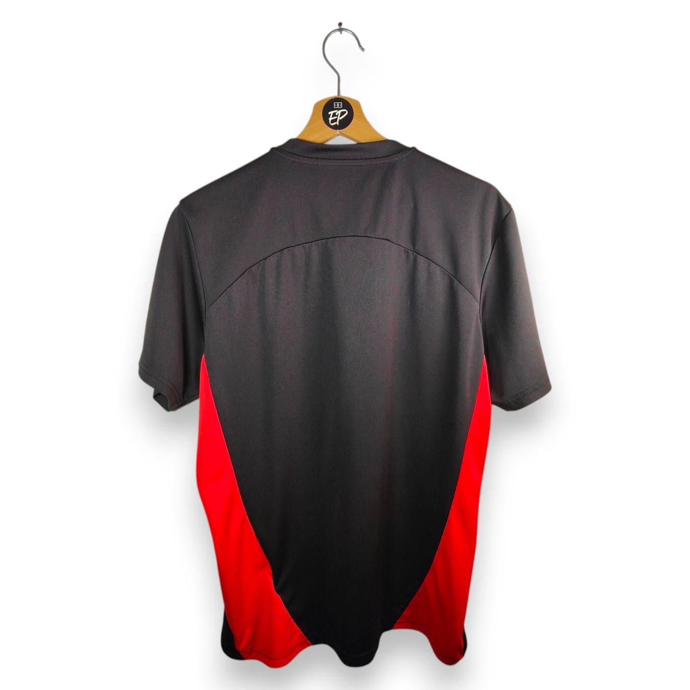 Puma Canottiere & Pantaloni: Original 2024-25 AC Milan Training Trikot – Usato da Martigny venduto da eternalpitch 1