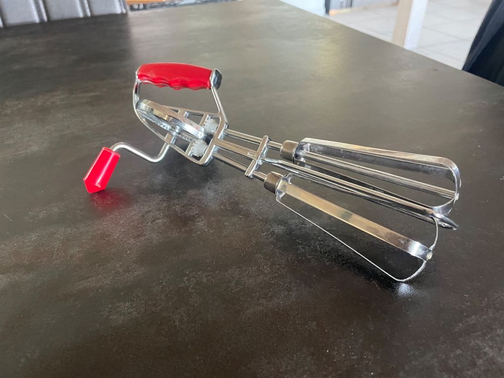 Ancien Batteur Manuel De Cuisine - Fouet Rotatif Vintage - Bois Et Métal