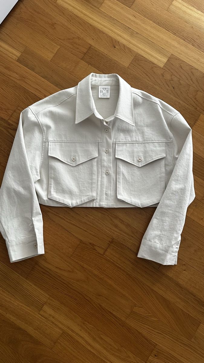 Giacche: Beige 100% Cotton Cropped Jacket/Blouson – Usato da Luzern venduto da ida_hv2y