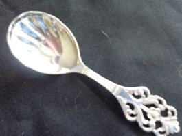 * TRES JOLIE CUILLERE BEBE EN ARGENT 835 COMME NEUF