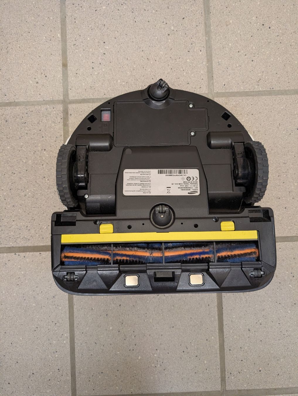 Samsung Aspirapolveri & Accessori: Saugroboter Samsung VR7000, CycloneForce, mit Ladestation – Usato da Obfelden venduto da jergo 2