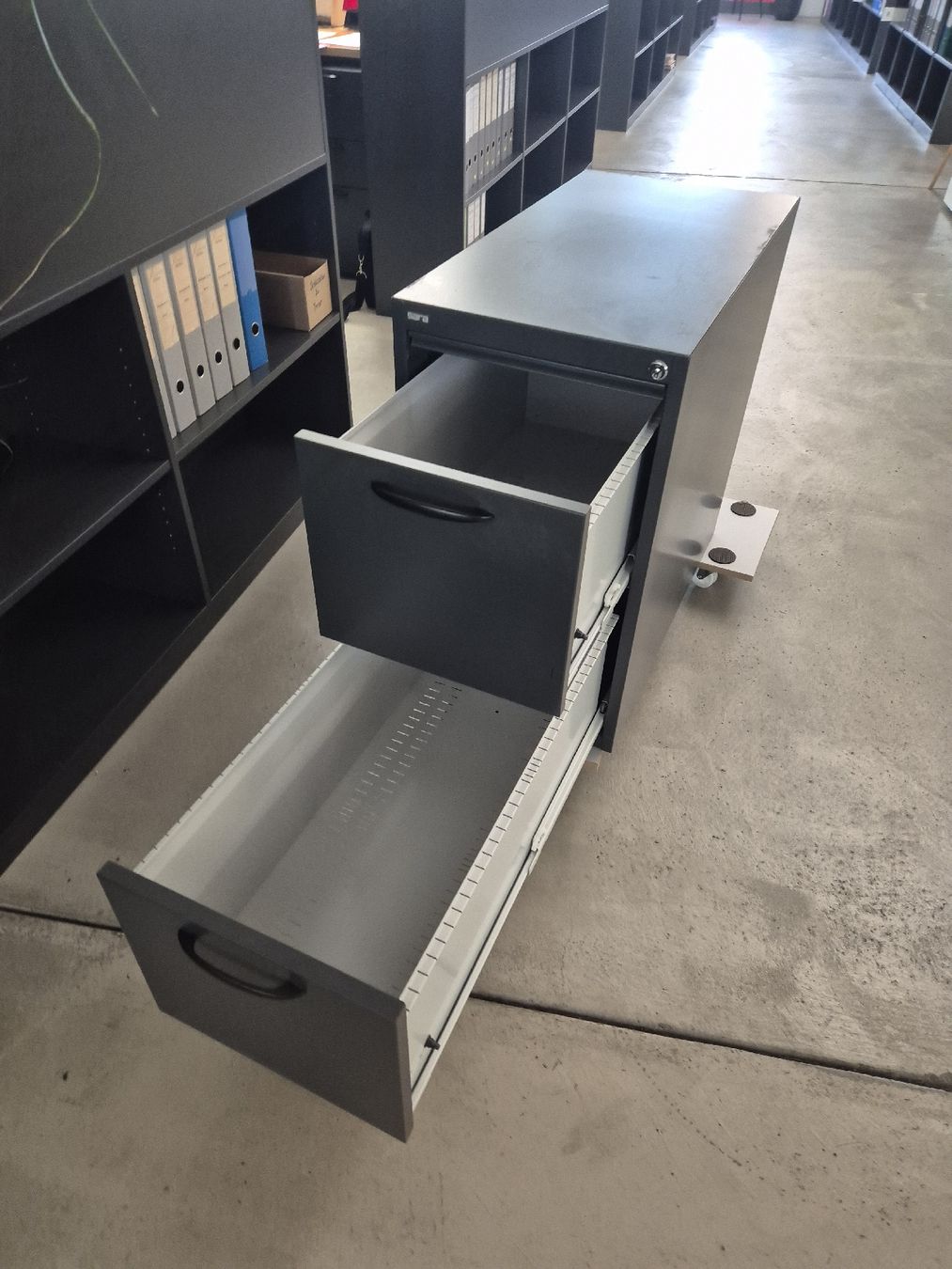 Armoires: Aktenschrank – D'occasion à Reinach BL par xDrews 3
