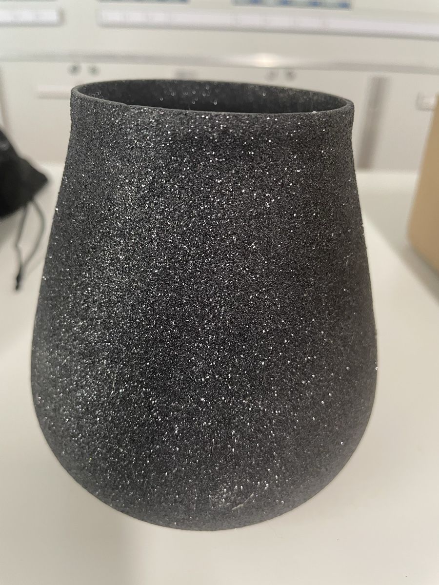 Portacandele: Schwarzer Deko-Teelichthalter Glitzer Optik 12cm – Usato da Heitenried venduto da Steffundsasch