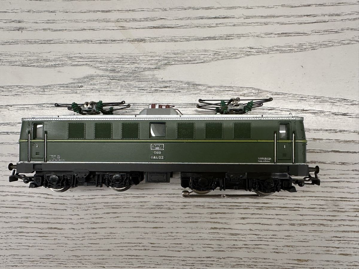 Märklin Modellini di ferrovie: Märklin 3036 ÖBB BR 1141 – Usato da Lupsingen venduto da New-Haven 3