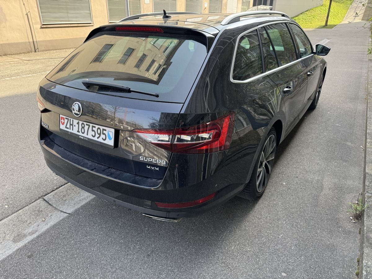 Skoda Automobili: Skoda Superb – Usato da Zürich venduto da inf_7dhl 3