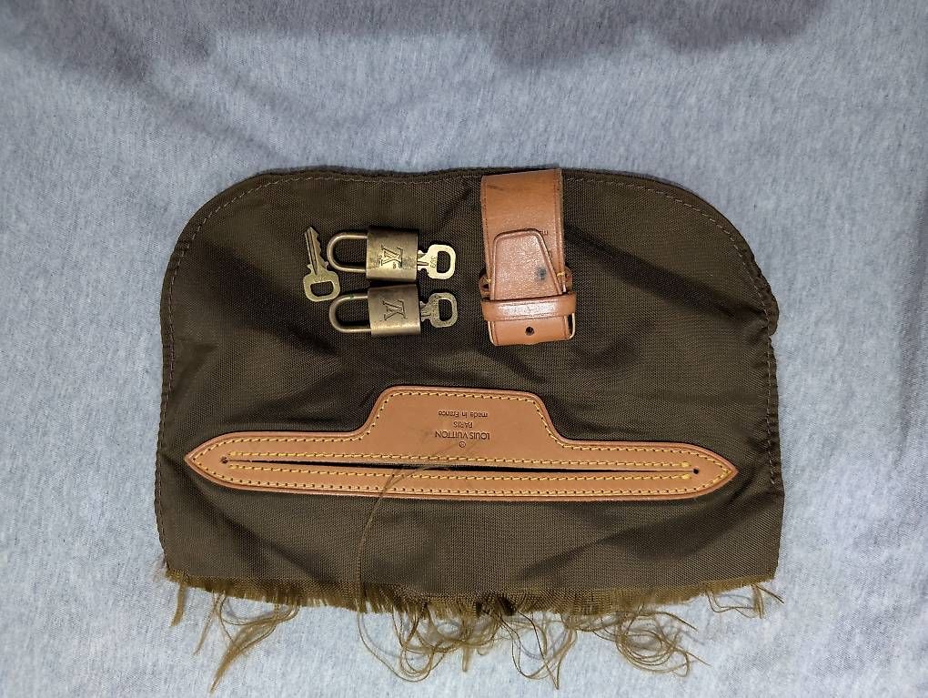 Louis Vuitton Borse: Sac voyage Louis Vuitton Evasion de 1995 – Usato da Bevaix venduto da yle_9hb2 3