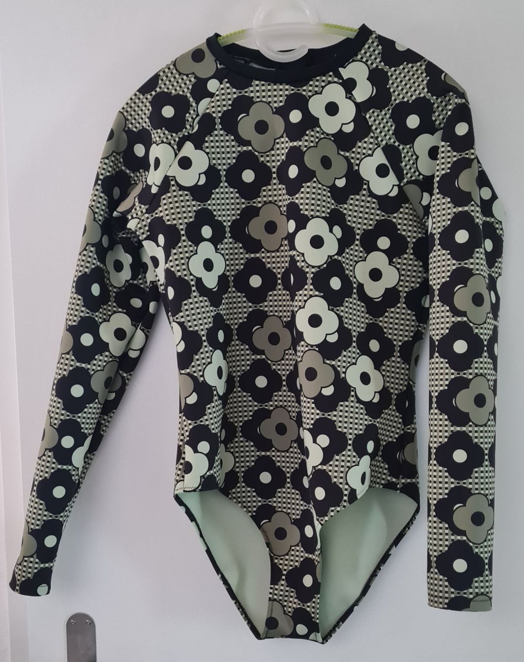 Roxy Completi & Tailleur: Surfsuit Damen von Roxy Grösse XL – Nuovo (secondo la descrizione) da Bäriswil BE venduto da irwu