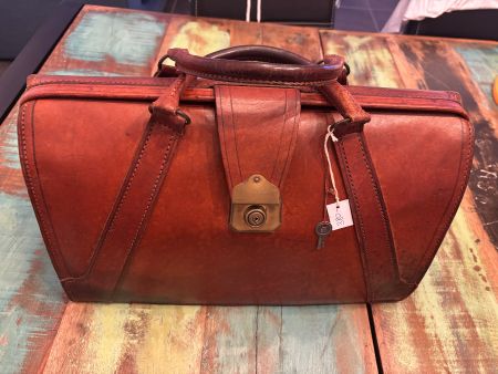 Arztkoffer aus Leder braun mit Schlüssel gebraucht