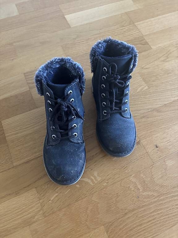 Schuhe für Jungen: Winterboots, Grösse 33 – Gebraucht aus Langenthal von BodyandSoul