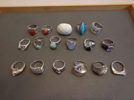 17 Stk. 925er Silberringe teils mit Steinen