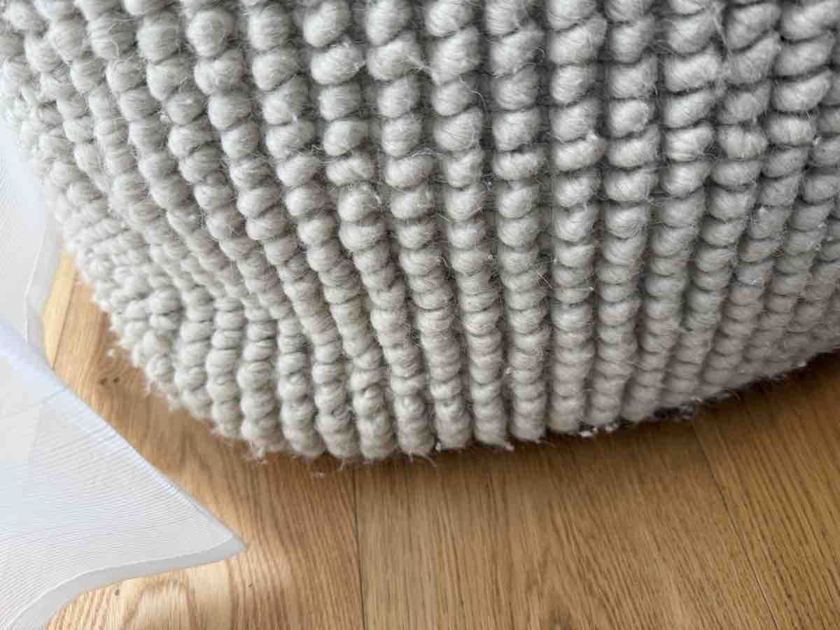 Livique Sgabelli: Hocker in Beige, grobe Textur – Usato da Wettingen venduto da VC1993 2