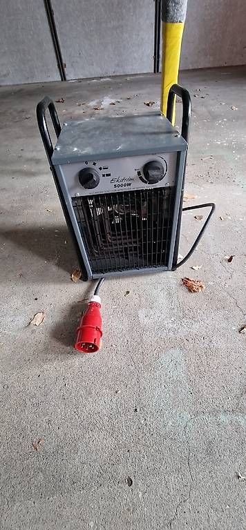 Ekström Radiatori: Bauheizer / Elektroheizer 5000W – Usato da Altstätten SG venduto da Mythos_7
