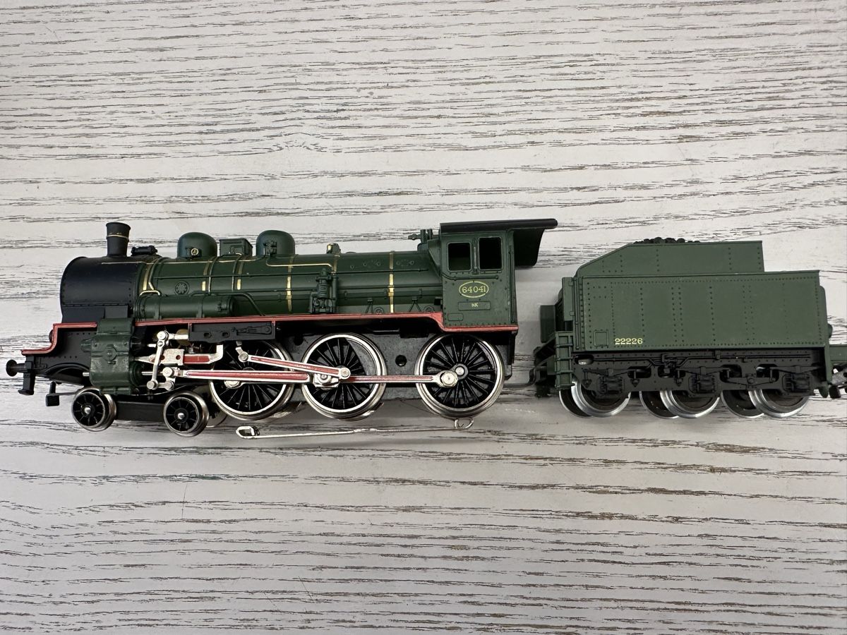 Märklin Modellini di ferrovie: Märklin 3086 SNCB BR 64 – Usato da Lupsingen venduto da New-Haven 2