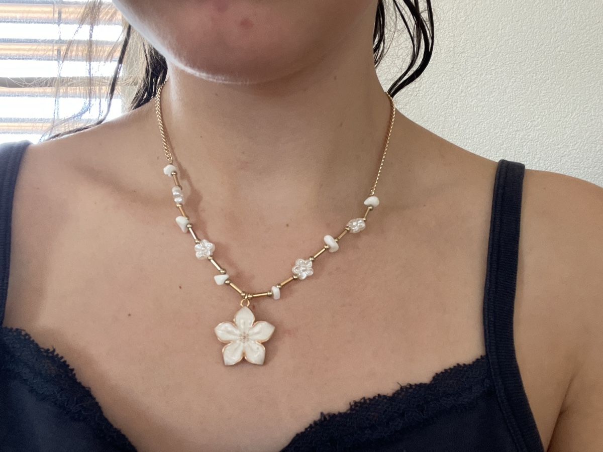 Catenine: Blumen Halskette Gold – Nuovo (secondo la descrizione) da Düdingen venduto da Saaaaem 1