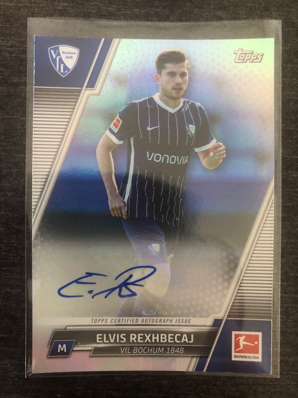 Topps Carte collezionabili: Topps Elvis Rexhbecaj Vfl Bochum Autogramm – Usato da Wangenried venduto da Garagara