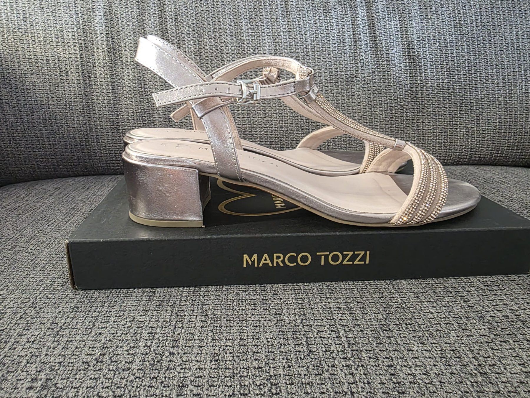 Scarpe da donna: Marco Tozzi - Sandalen, Rosegold, Grösse 41, – Usato da Schlieren venduto da est_b2px 1