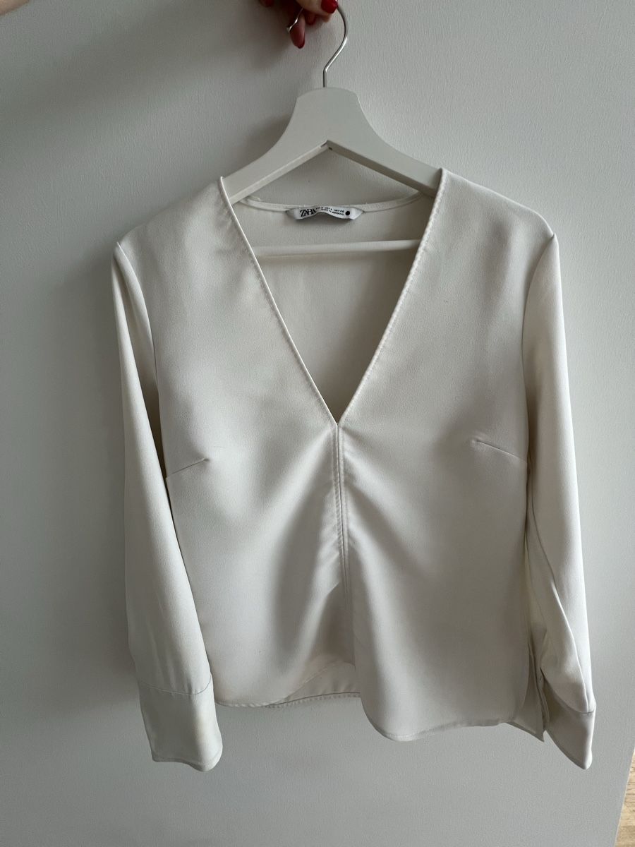 Zara Blusen: ZARA Long Sleeve Blouse White Size S – Gebraucht aus Zürich von mps_9cp7