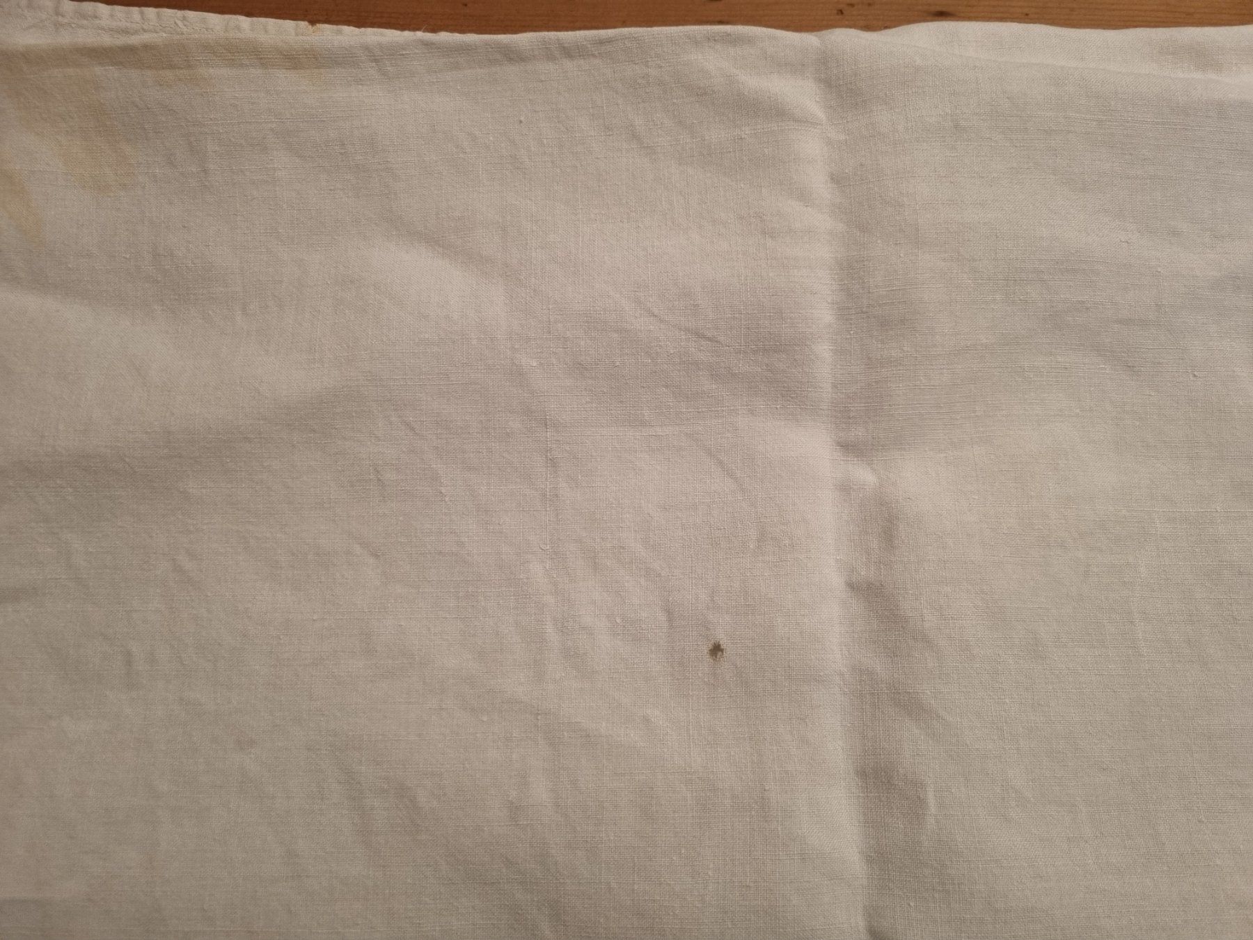 Biancheria da letto: Weisse Leinentuchdecke bestickt mit Monogramm CR – Usato da Fürstenaubruck venduto da PizBeverin2018 6