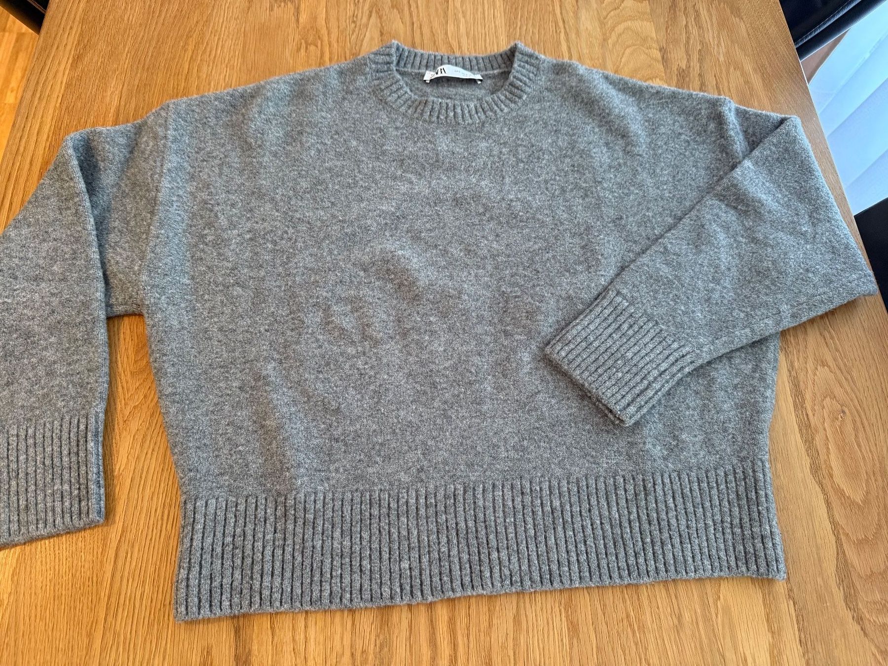 Pullover & Sweatshirts: Pullover – Gebraucht aus Regensdorf von aid_hl7v 1
