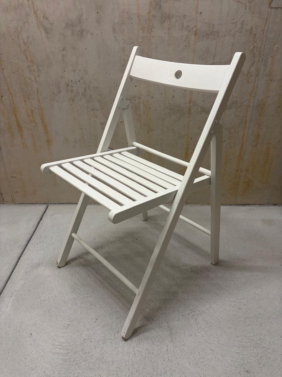 Ikea Chaises: 4 IKEA FRÖSVI Chairs - White – D'occasion à Kilchberg ZH par MariaPoirier 3