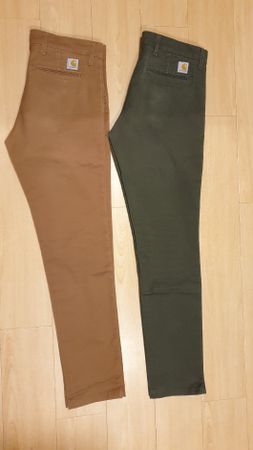 2x Carhartt WIP Hosen Set Grösse 32/34 Grun & Beige