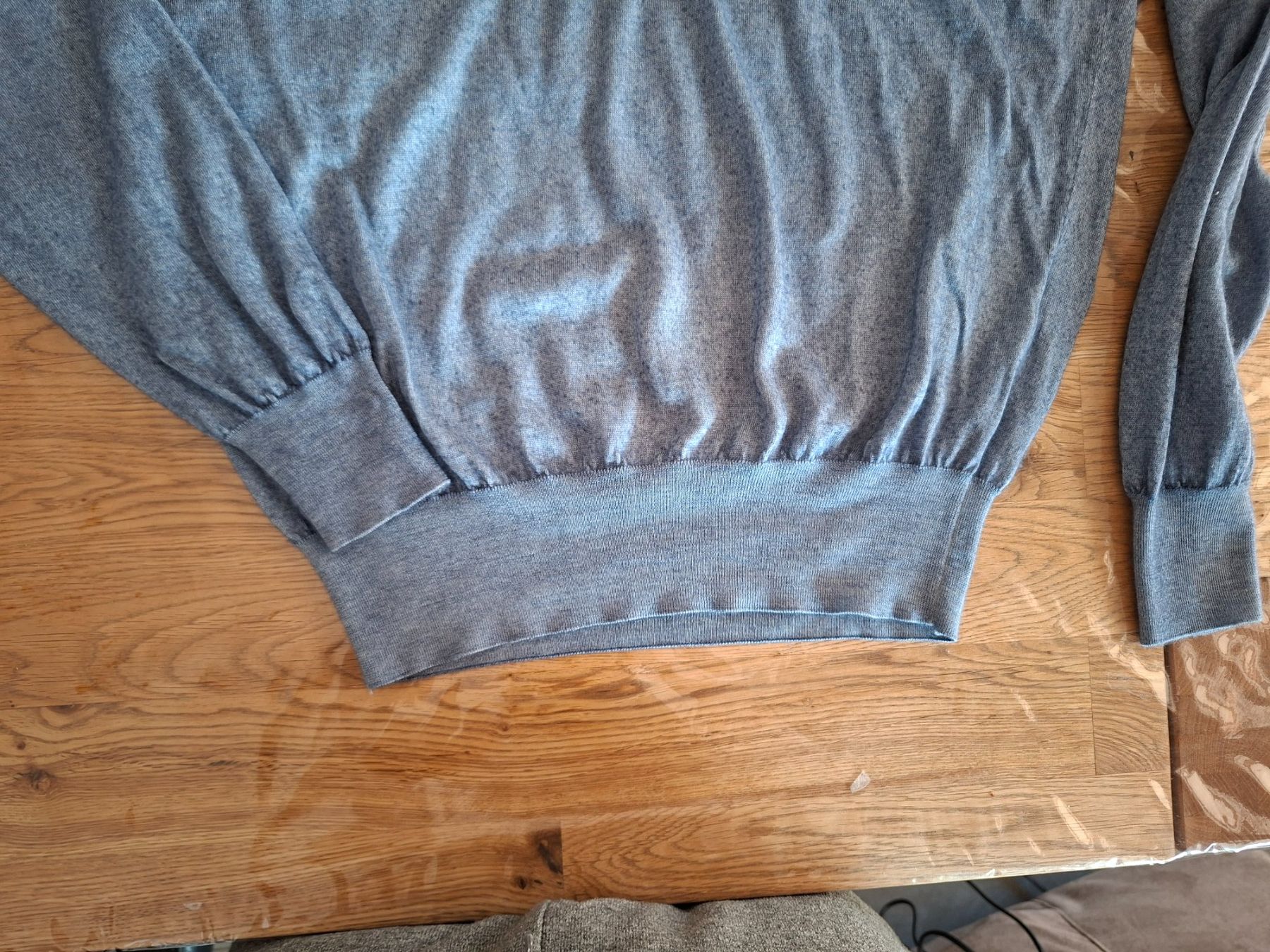 Maglioni & Felpe: Pullover Cruciani Kaschmir Seide 50 M Luxus Pulli NEU – Nuovo (secondo la descrizione) da Walenstadt venduto da ELNINOMARAVILLA 2