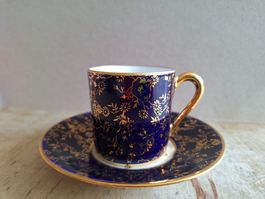 Limoges Porzellan Mokkatasse mit Untertasse, vergoldet