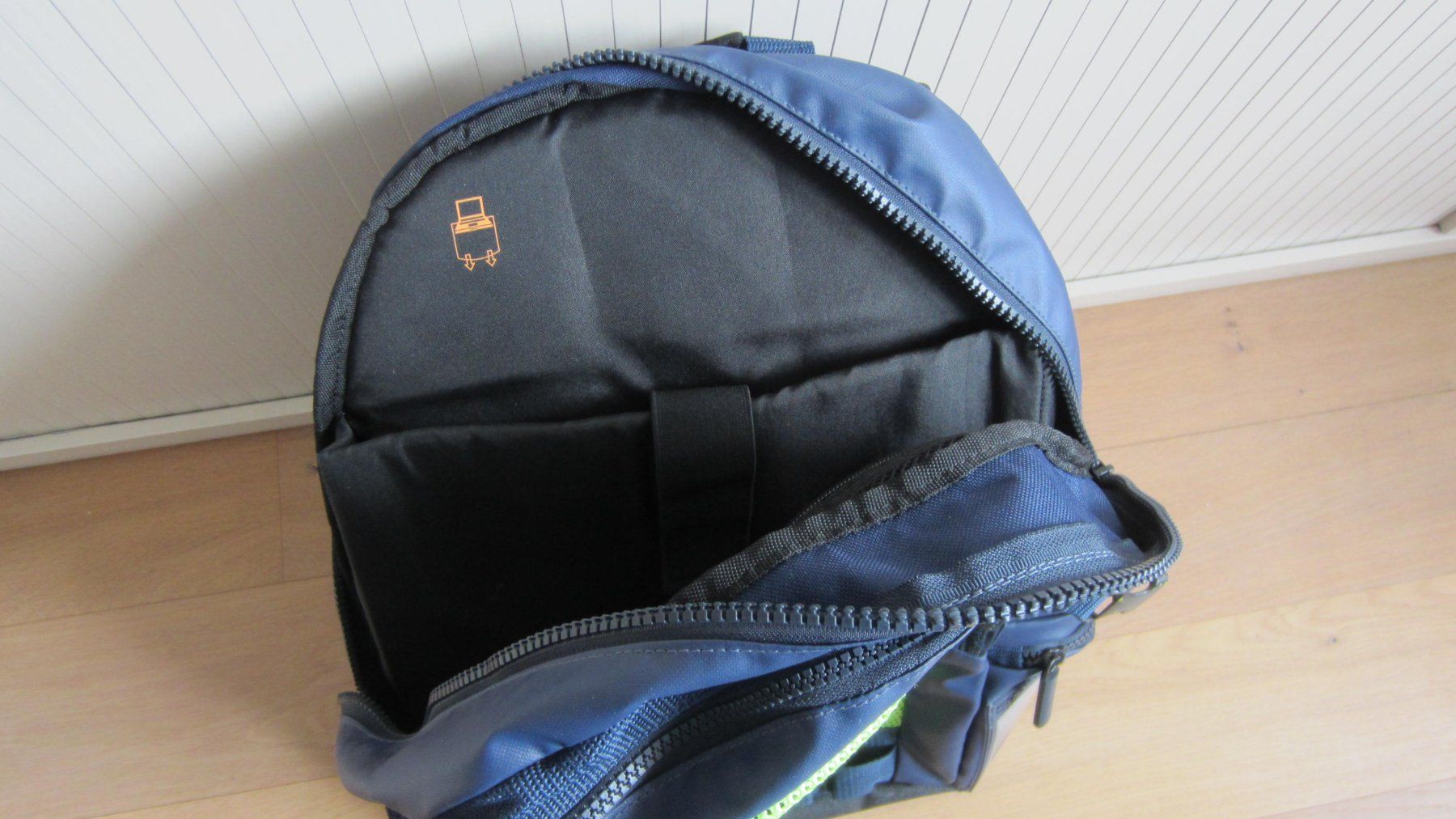 Superdry Zaini: Superdry Rucksack, Mesh Tarp Backpack, dark navy/lime – Usato da Thalwil venduto da Arrow 2
