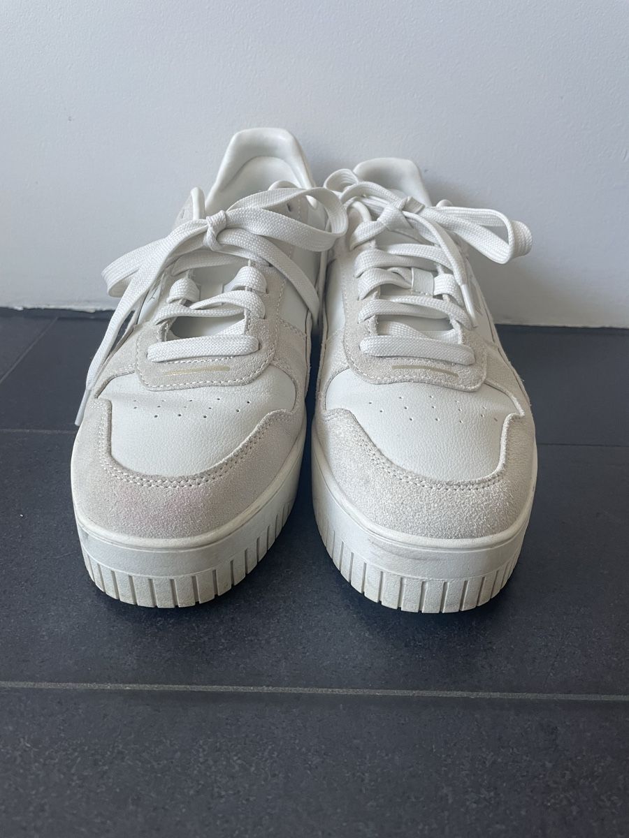 Puma Damenschuhe: PUMA Sneaker - Gr. 40 – Gebraucht aus Hünenberg See von DND5 2