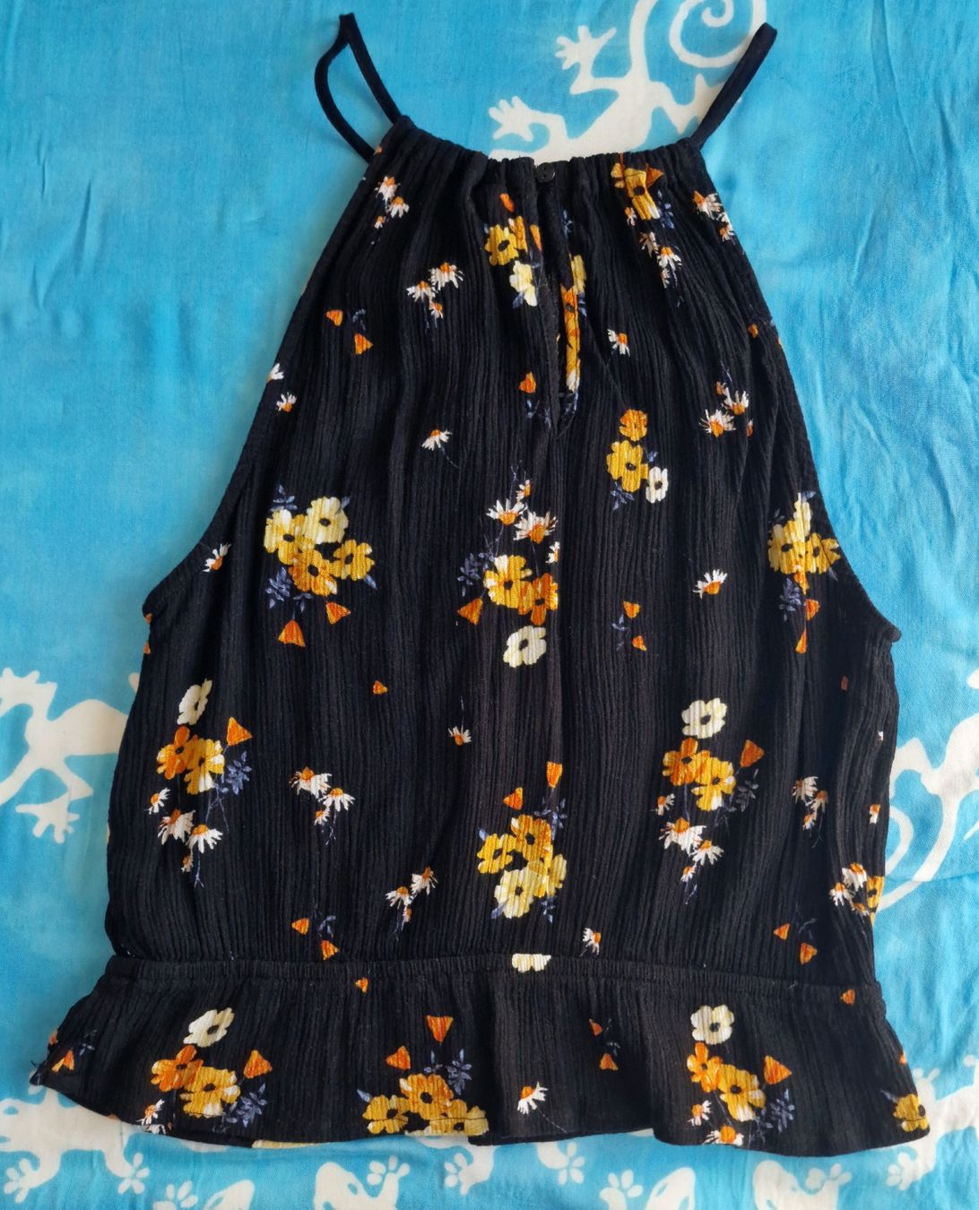 Top: Top donna nero floreale taglia 36 ottimo stato. – Usato da Volketswil venduto da agc_th5j 1