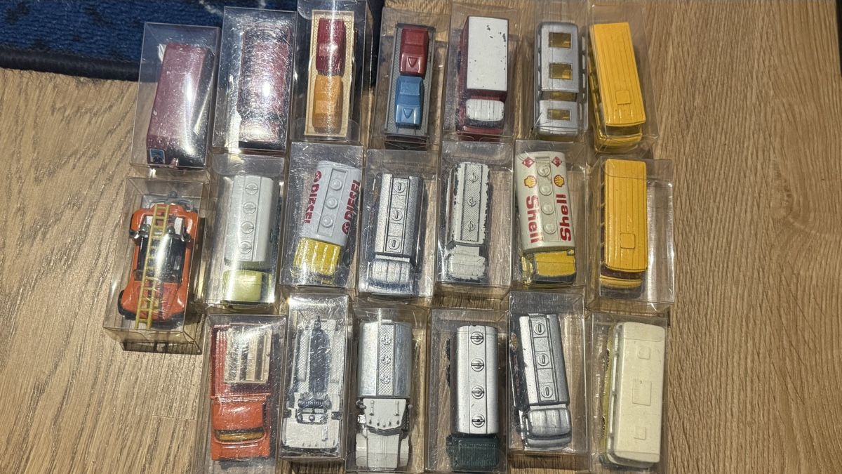 Modellini d'auto: 20 véhicules de marques diverses – Usato da Villars-sur-Glâne venduto da Mitodc2