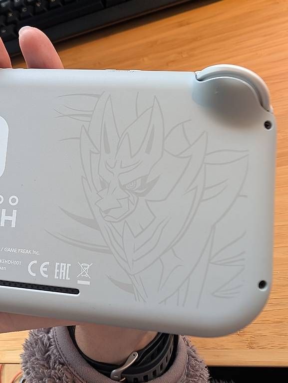 Konsolen: Nitendo Switch Lite Zacian & Zamazenta Edition – Gebraucht aus Bern von kita_kitsune_ 3