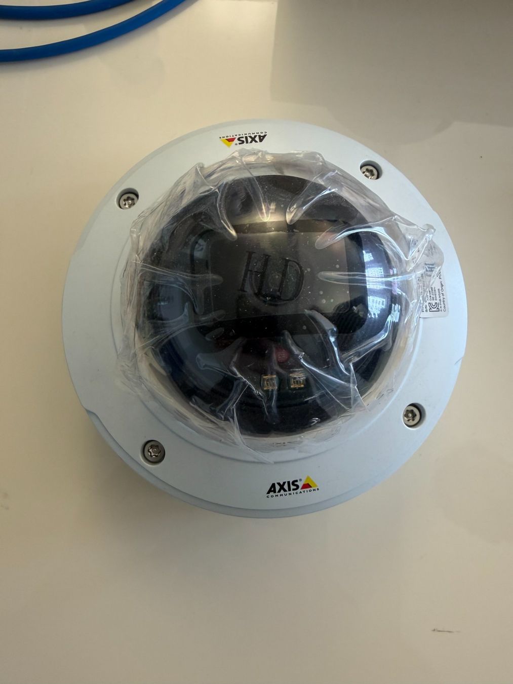 Axis Alarmanlagen: Mehrere AXIS M3206-LVE Dome Camera – Gebraucht aus Zürich von mantis_tech