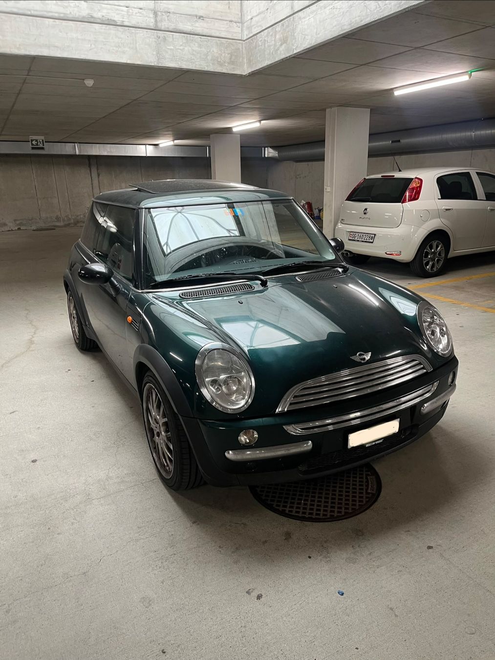 Mini Autos: Mini Cooper – D'occasion à Wittenbach par vve_6w7s