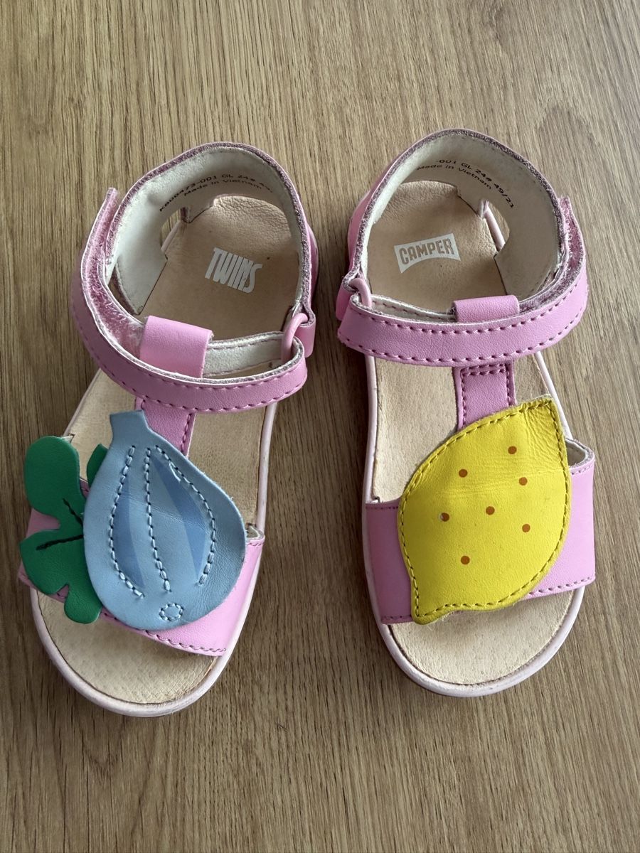 Camper Scarpe per ragazze: Camper Twins sandals, pink, fruit, size 24 – Usato da Engelburg venduto da Galena92