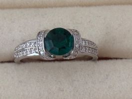 Luxus Elegante Gr.18/8 Ring Farbe: Silber/ Grün