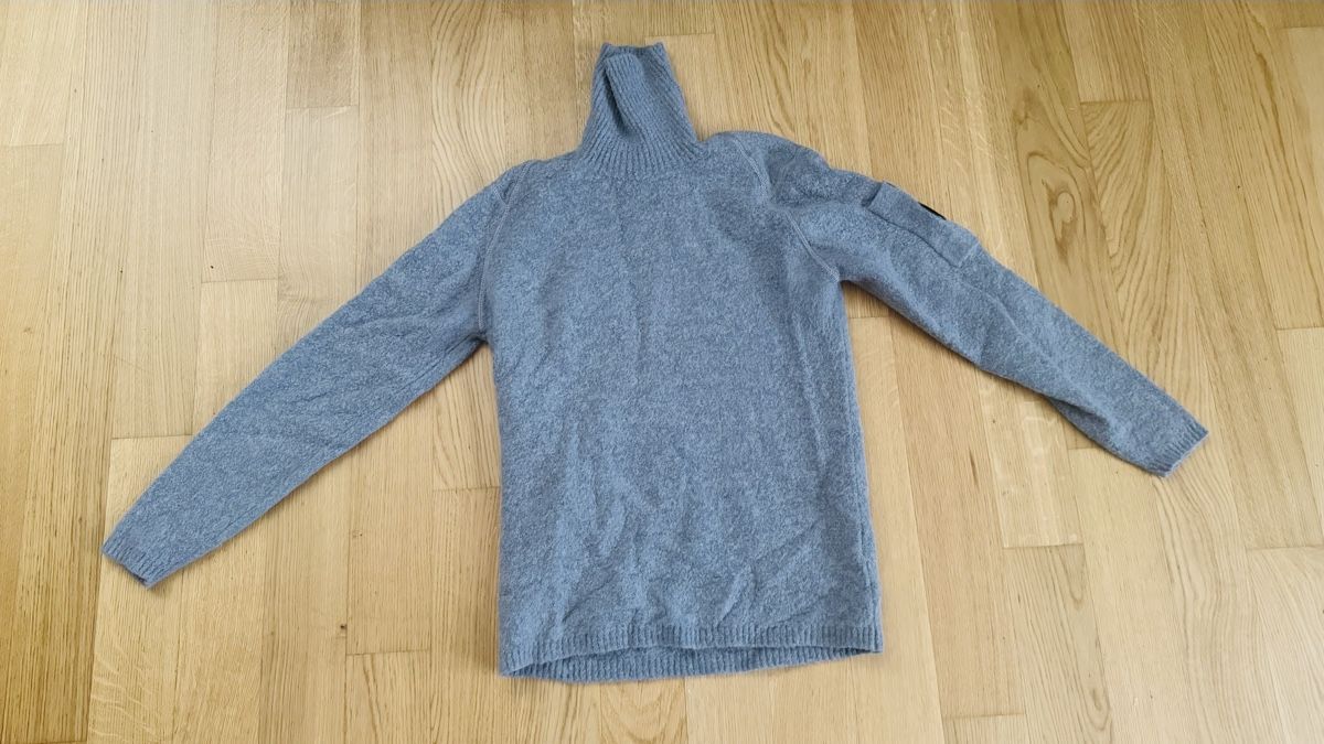 CP Company Pulls & Sweat-shirts: C.P. Company Pullover grau guter Zustand – D'occasion à Aesch ZH par Gaja9