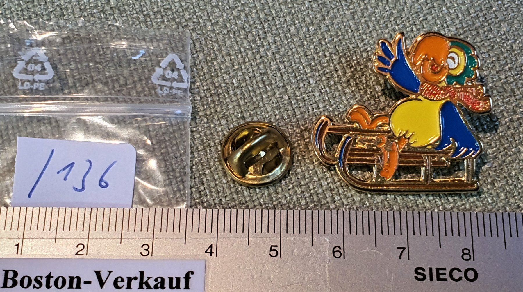 Placchette & Badge: I136 Pin Papagei Rediffusion Schlitten – Usato da Reinach BL venduto da Boston-Verkauf 1