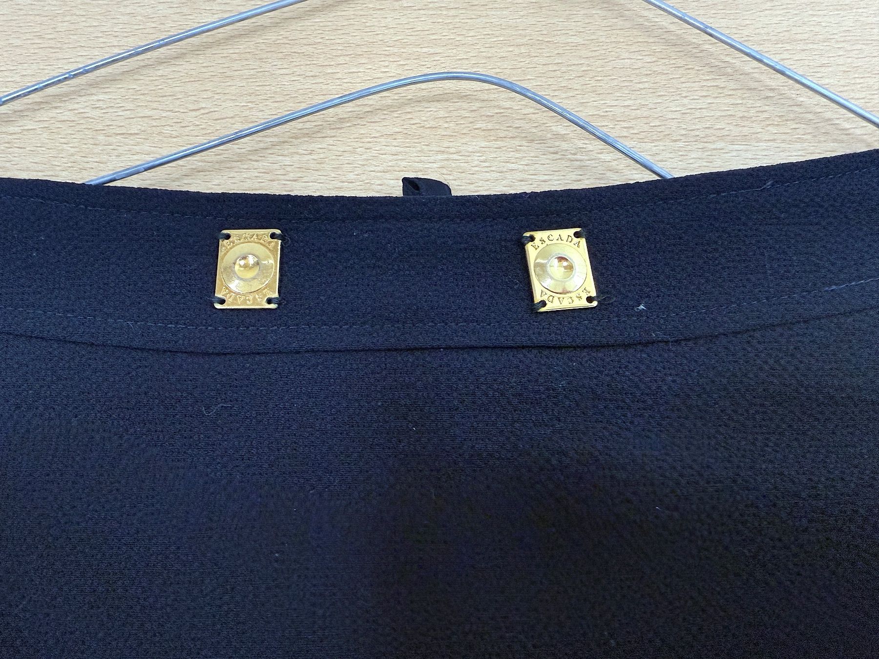 Escada Completi & Tailleur: ESCADA Tailleur élégante/ Kostüm _ Gr: 36 – Nuovo (secondo la descrizione) da Veyrier venduto da Szurkemaci 6