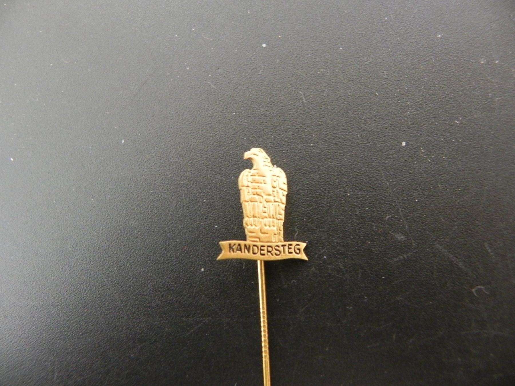 Broches & Aiguilles: Altes Abzeichen - Kandersteg Adler – D'occasion à Biel/Bienne par Gogolozi 1