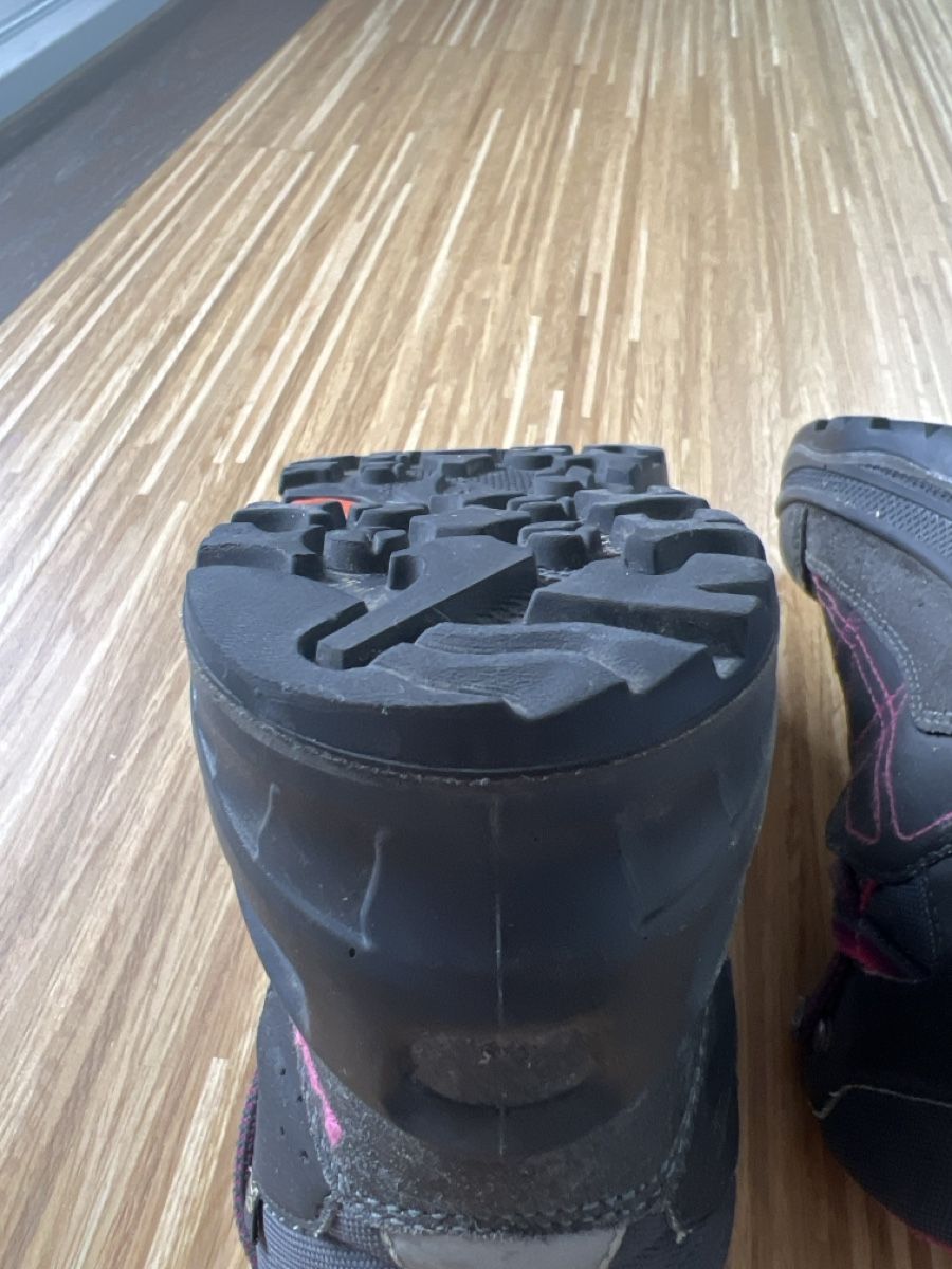 Lowa Scarpe per ragazze: Lowa Wanderschuhe Gr 33 – Usato da Zürich venduto da spts 4