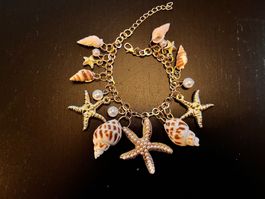 Armband mit Muscheln und Seestern