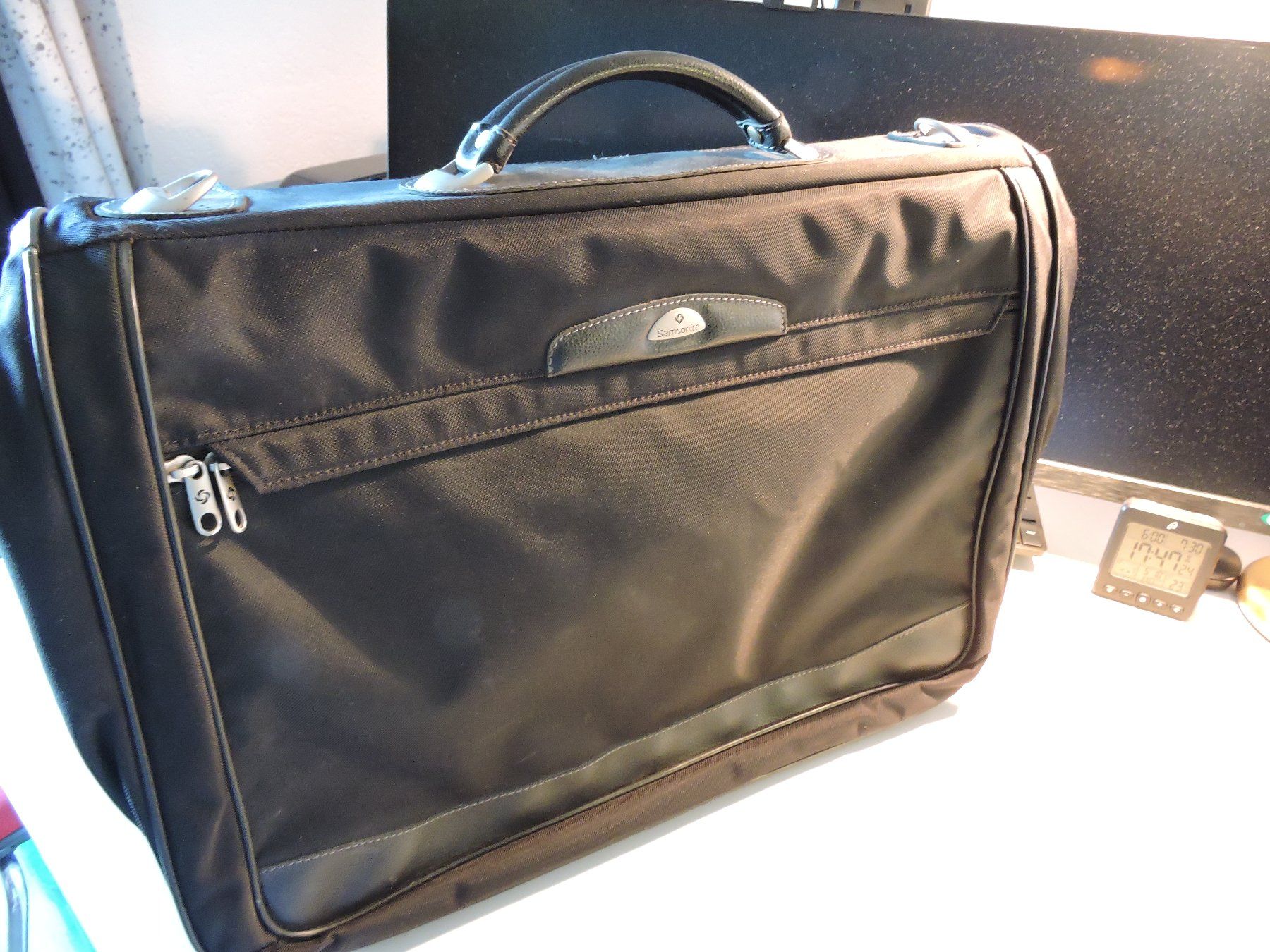 Samsonite Valigie: Samsonite Faltbare Anzugtasche/Kleidersack – Usato da Hauptwil venduto da Borusse01