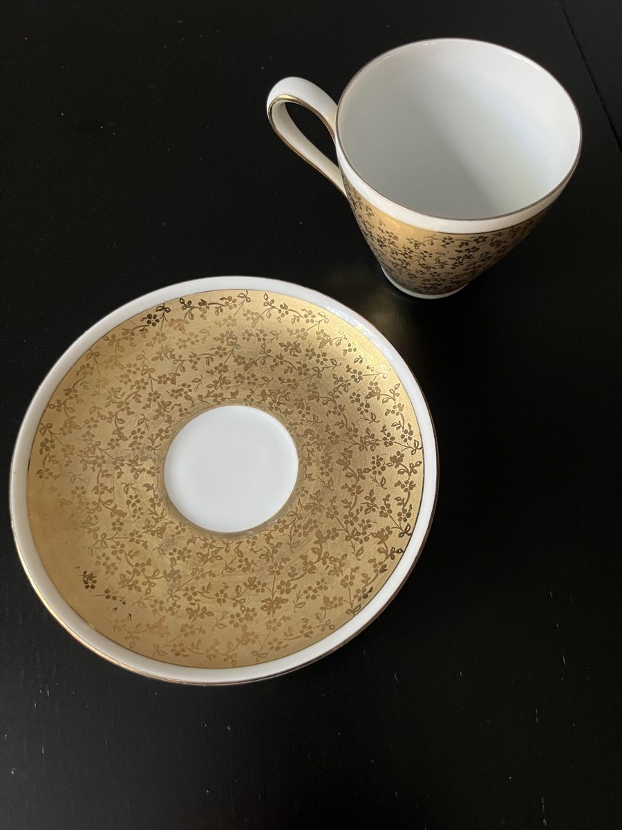 Tassen: Espresso Tasse Gold – Gebraucht aus Zürich von Nowstalgia 2