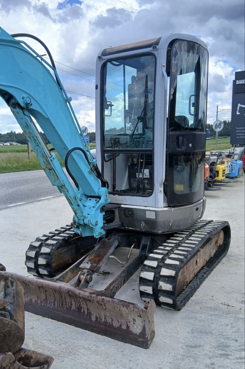 Kobelco Escavatori: Bagger Kobelco SK 35 3,6 Tonnen – Usato da Niederbipp venduto da baggerch 6