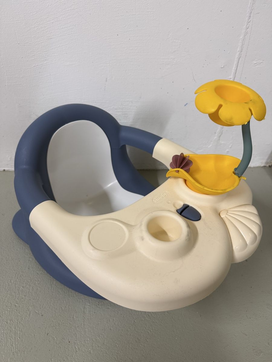 Badespass: Smoby Babybadesitz mit Spieltisch – Gebraucht aus Oberglatt ZH von vabend 1