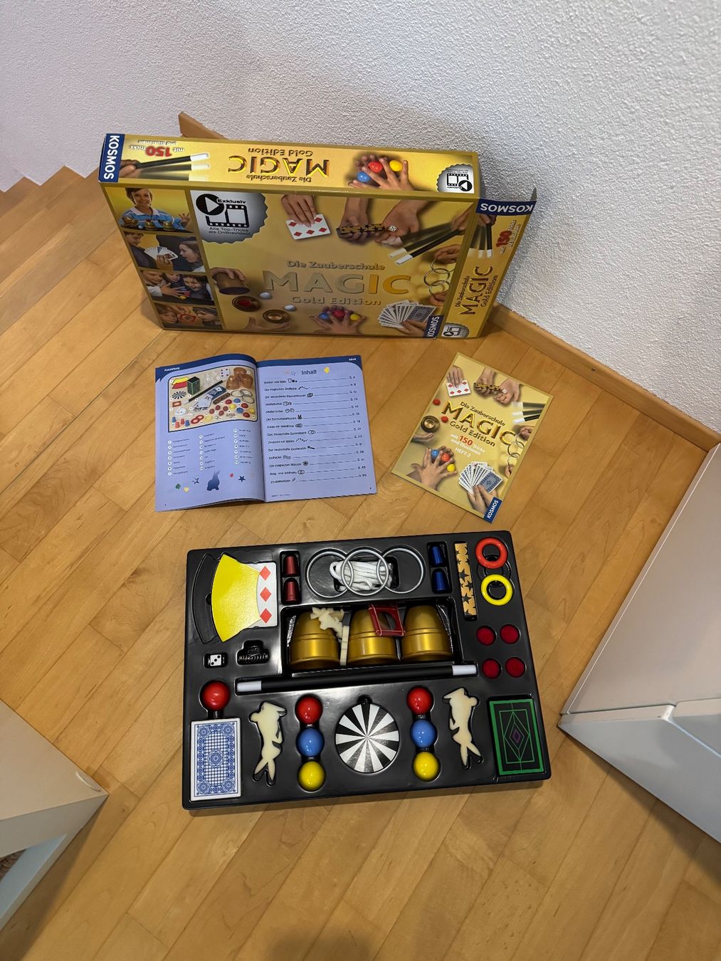 Kosmos Spiele: Die Zauberschule Magic Gold Edition mit 150 Tricks, Kosmos – Gebraucht aus Uster von Niamgro 3