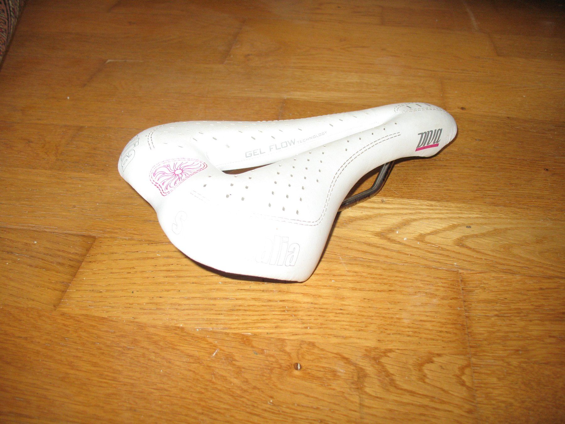 Selle Italia Ersatzteile: Vintage Rennrad Sattel – Neu (gemäss Beschreibung) aus Bern 16 von HoneyBee06 5