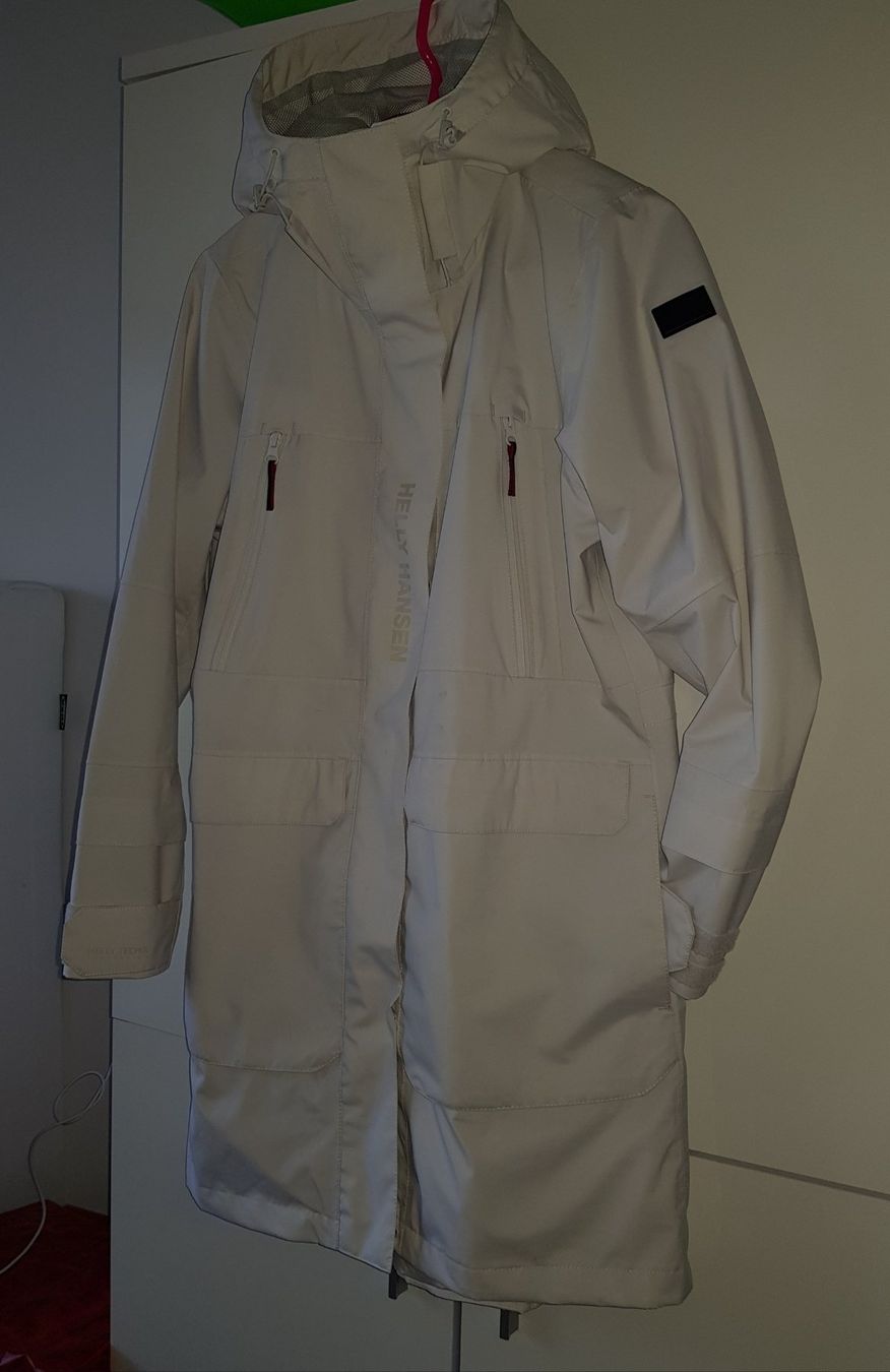 Helly Hansen Manteaux: Helly Hansen Waterproof Mantel Grösse M – D'occasion à Basel par Birs868 1