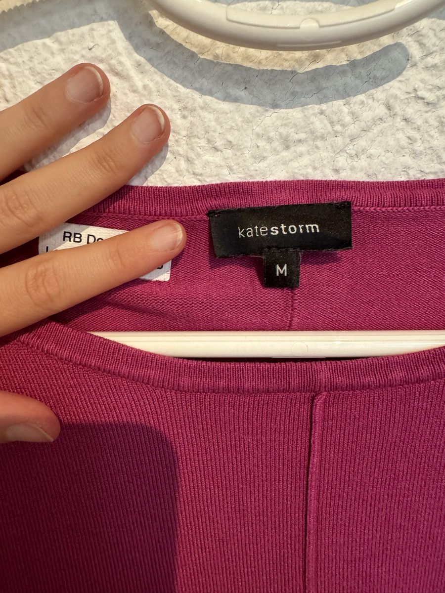Maglioni & Felpe: Kate Storm Pullover Gr. M (berry dunkles Pink) – Usato da Fislisbach venduto da KolibriSecondhand 1